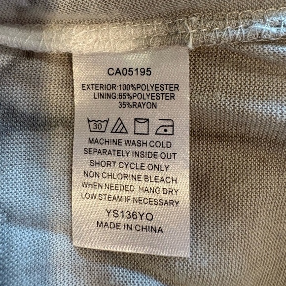 Chic Sheer Gray and White Women's Blouse - Picture 4 of 4